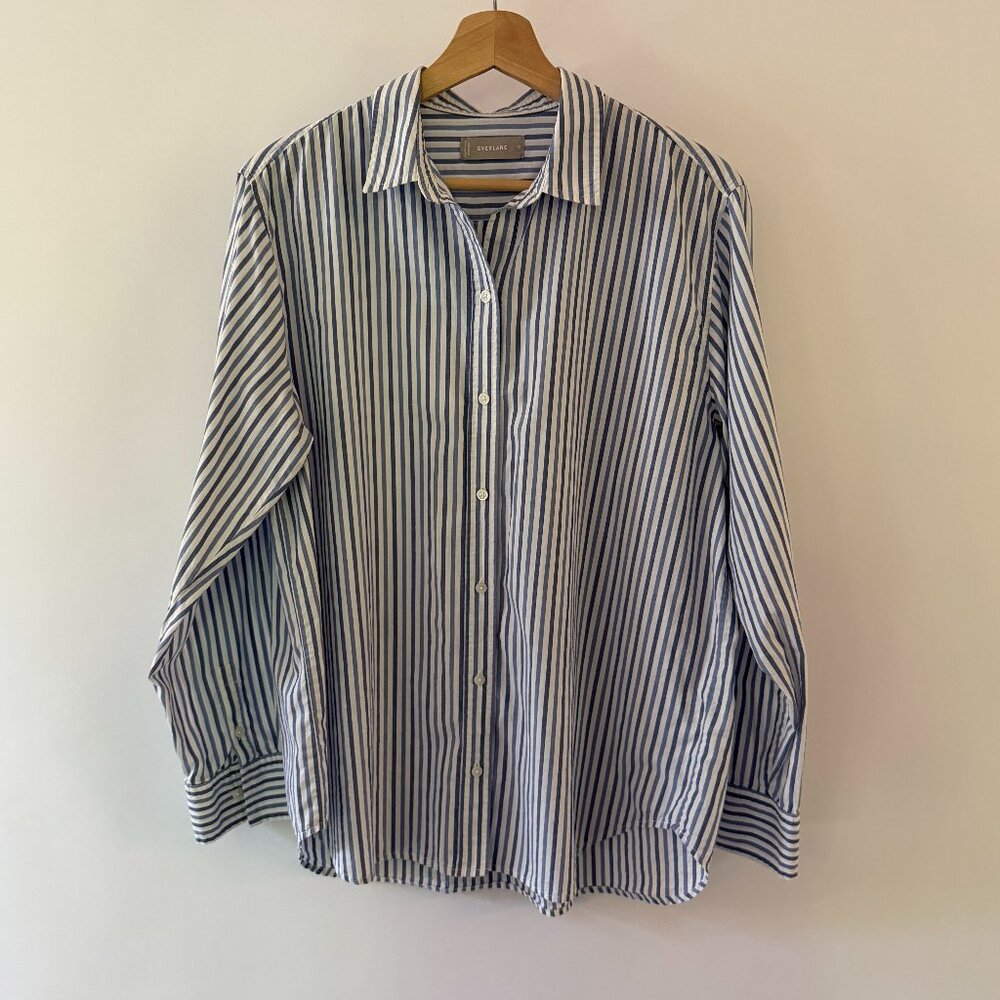 Everlane The Must-Have Shirt in Silky Cotton Blue and White Stripe Sz 12